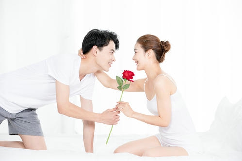 老婆離家出走了財(cái)產(chǎn)還有她的份嗎?